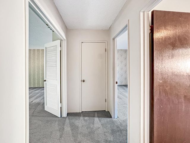 1061 Commons Dr, Sacramento, CA 95825