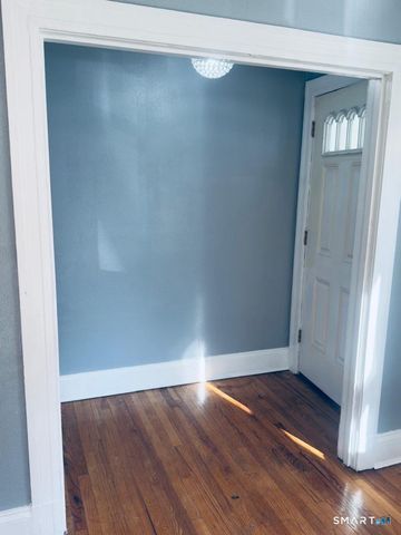 165 Newington Avenue, Hartford, CT 06106