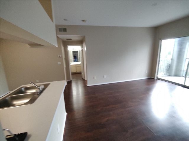 13215 SANCTUARY COVE DRIVE 301, Temple Terrace, FL 33637