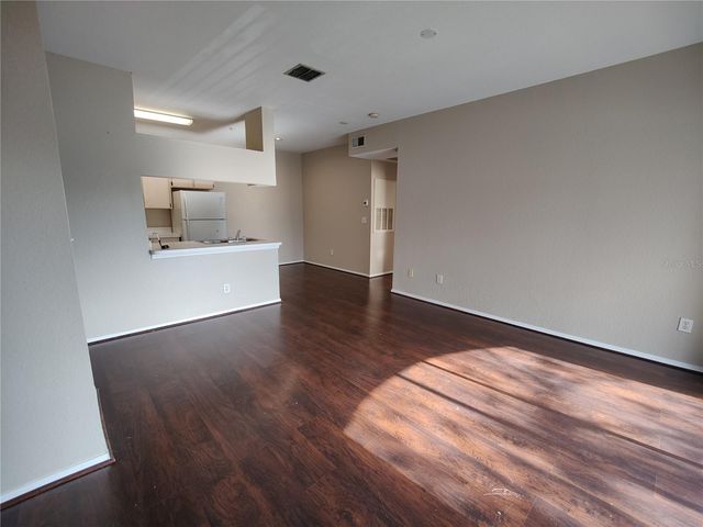 13215 SANCTUARY COVE DRIVE 301, Temple Terrace, FL 33637