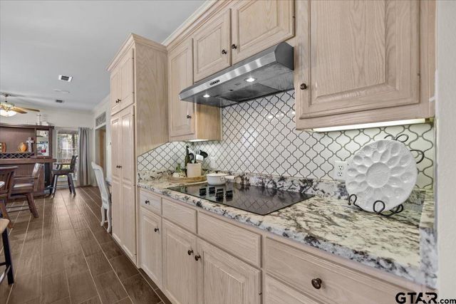 1336 Bridle Path, Hideaway, TX 75771