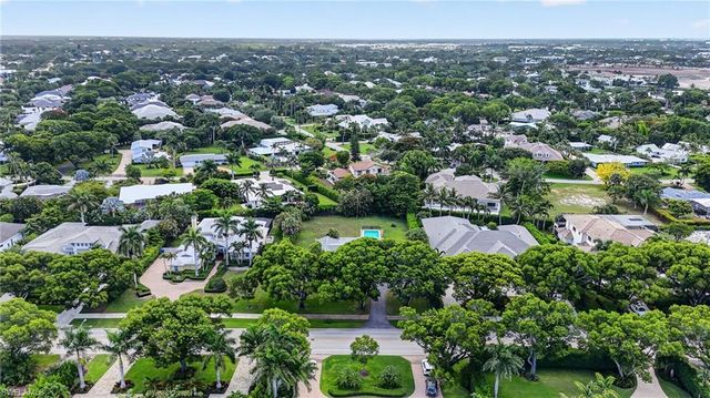 1608 Crayton RD, Naples, FL 34102