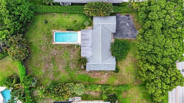 1608 Crayton RD, Naples, FL 34102
