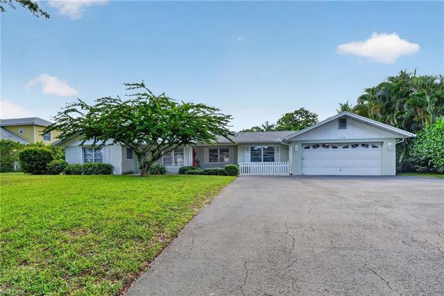 1608 Crayton RD, Naples, FL 34102