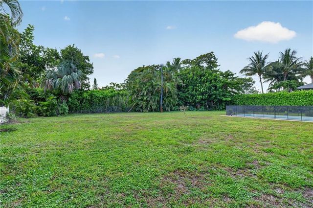 1608 Crayton RD, Naples, FL 34102