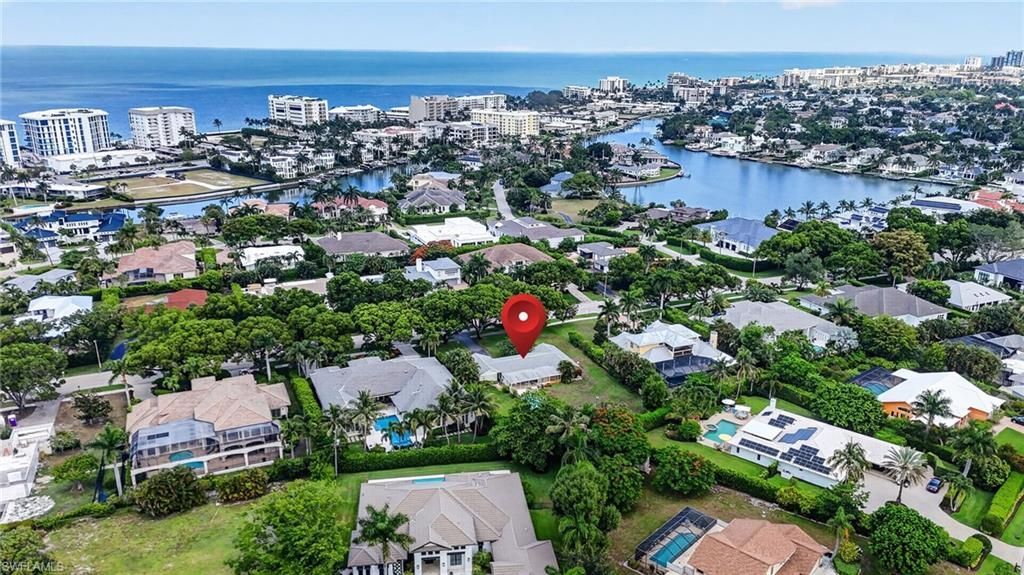 1608 Crayton RD, Naples, FL 34102