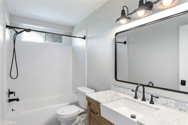 740 E Deerfield, Ontario, CA 91761