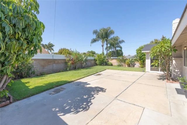 740 E Deerfield, Ontario, CA 91761