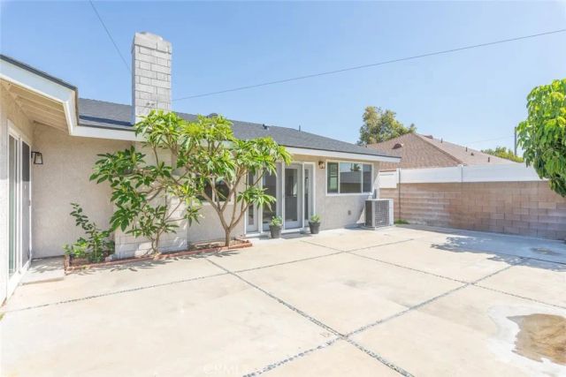 740 E Deerfield, Ontario, CA 91761