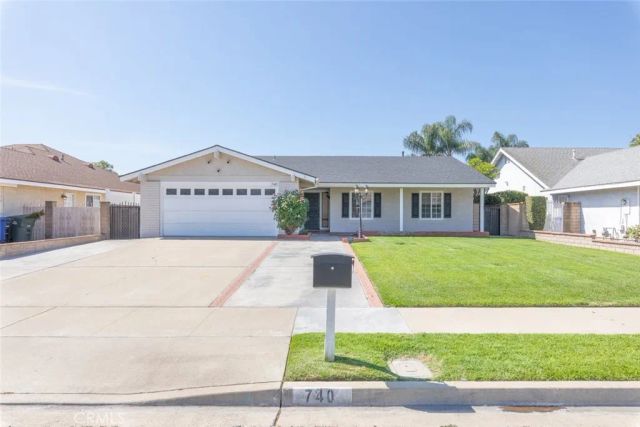 740 E Deerfield, Ontario, CA 91761