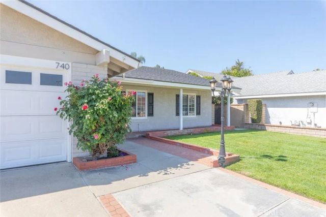 740 E Deerfield, Ontario, CA 91761