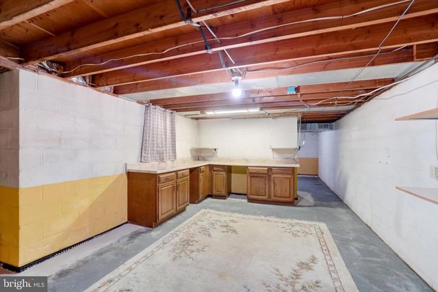 2360 LOUCKS RD, York, PA 17408