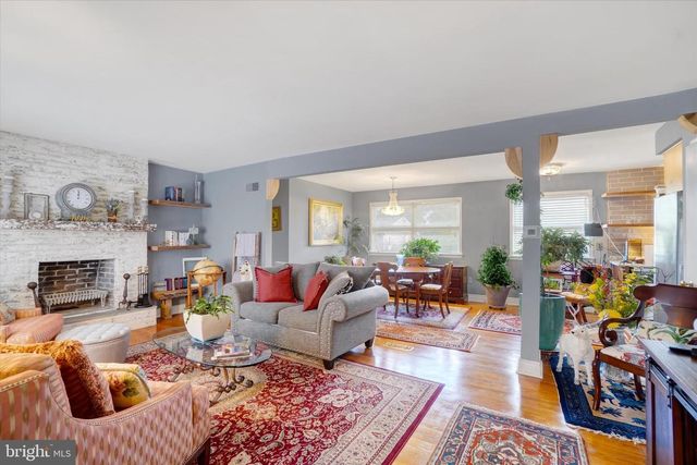 2360 LOUCKS RD, York, PA 17408