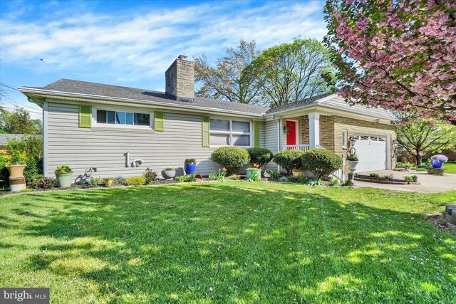 2360 LOUCKS RD, York, PA 17408