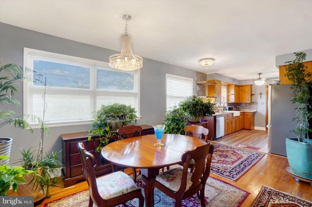 2360 LOUCKS RD, York, PA 17408