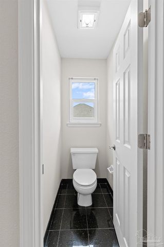 3341 Berkshire Ct, Pensacola, FL 32504