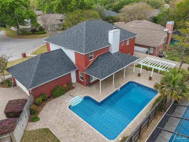 3341 Berkshire Ct, Pensacola, FL 32504