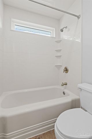 3341 Berkshire Ct, Pensacola, FL 32504