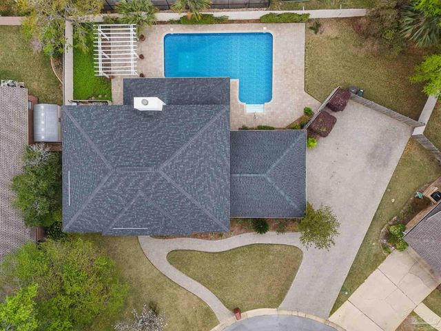 3341 Berkshire Ct, Pensacola, FL 32504
