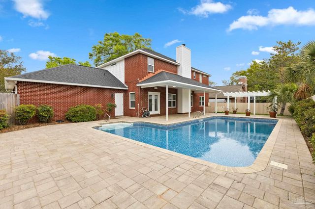 3341 Berkshire Ct, Pensacola, FL 32504