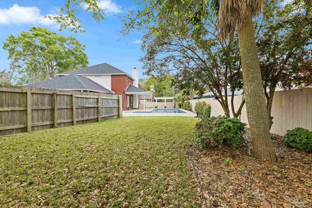3341 Berkshire Ct, Pensacola, FL 32504
