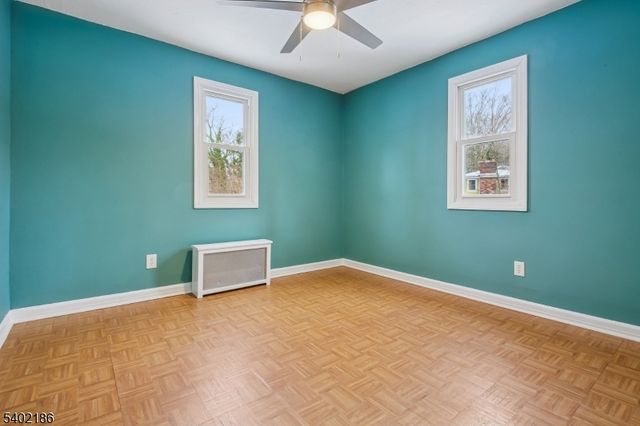 4 Cabot Ln, Kinnelon Boro, NJ 07405