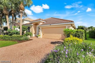 2095 Sagebrush CIR, Naples, FL 34120