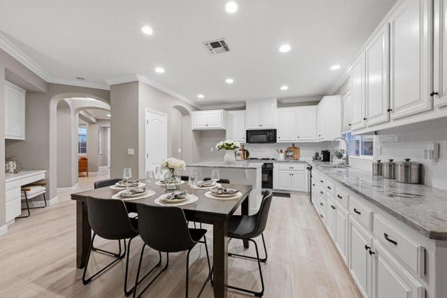 1528 Hammond Ct, Folsom, CA 95630