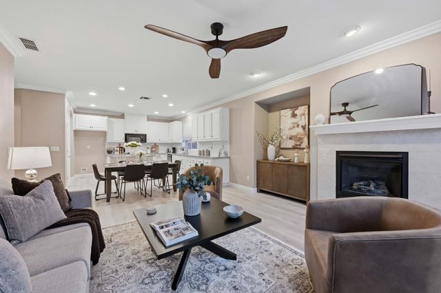 1528 Hammond Ct, Folsom, CA 95630
