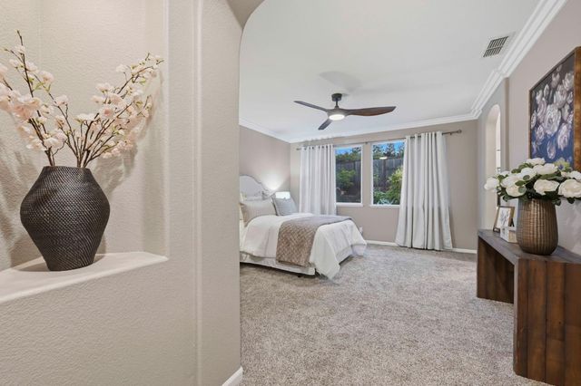 1528 Hammond Ct, Folsom, CA 95630