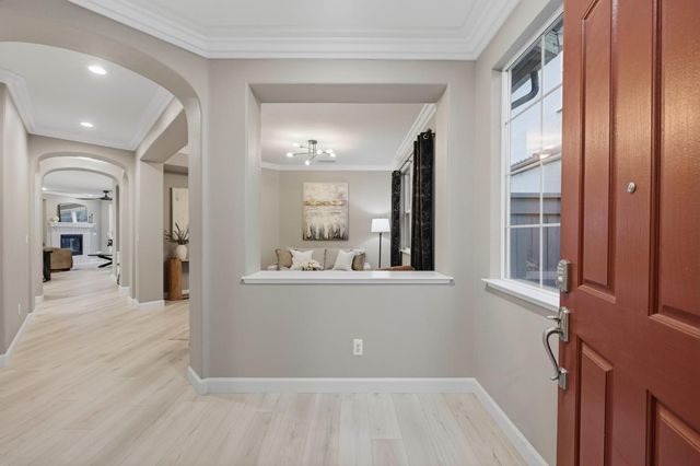 1528 Hammond Ct, Folsom, CA 95630