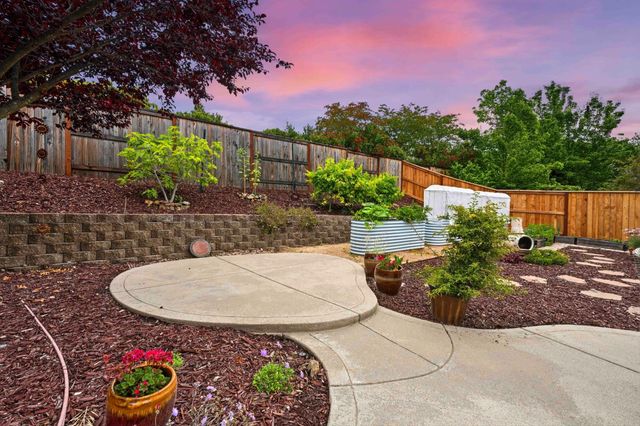 1528 Hammond Ct, Folsom, CA 95630