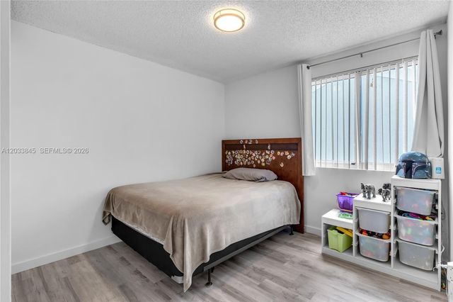 979 NW 126th Path, Miami, FL 33182