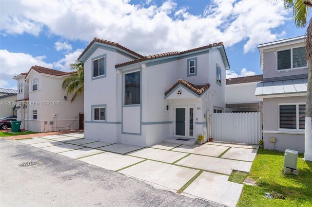 979 NW 126th Path, Miami, FL 33182