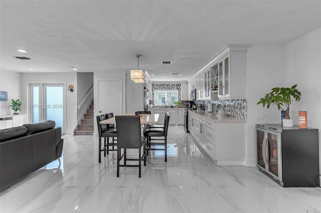 979 NW 126th Path, Miami, FL 33182