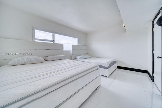 300 Oregon St 507, Hollywood, FL 33019