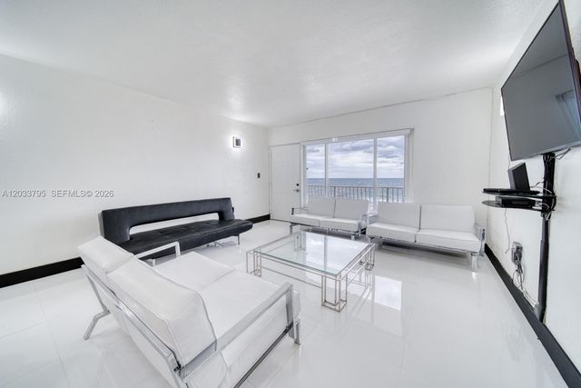 300 Oregon St 507, Hollywood, FL 33019