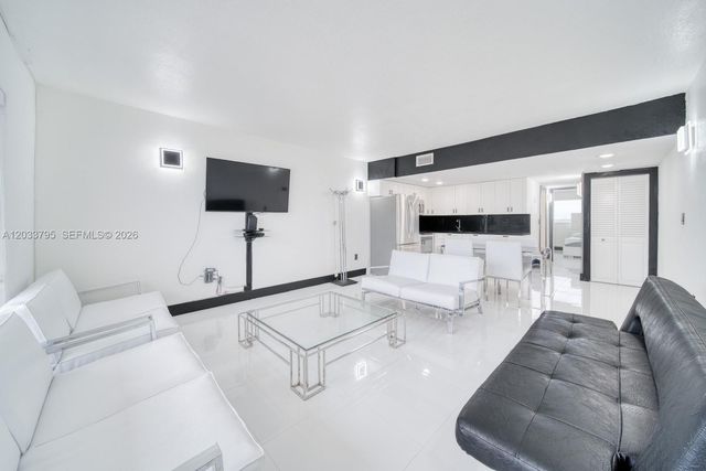 300 Oregon St 507, Hollywood, FL 33019