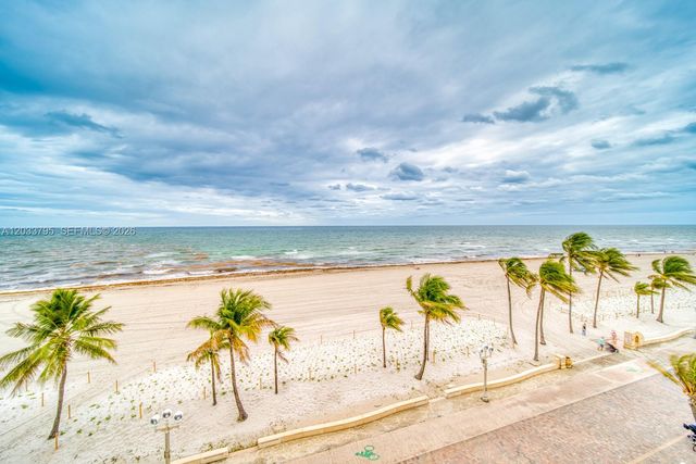 300 Oregon St 507, Hollywood, FL 33019