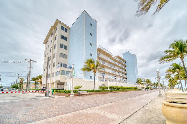 300 Oregon St 507, Hollywood, FL 33019