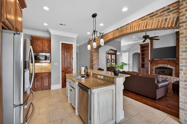 9573 Rochel Drive, Shreveport, LA 71115