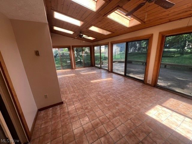 32555 Schooner Court, Avon Lake, OH 44012