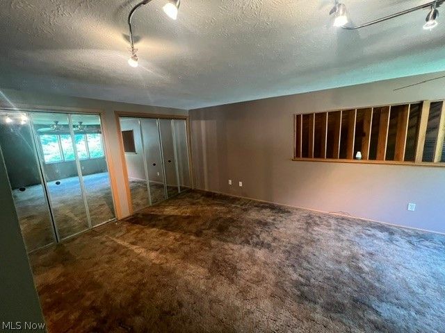32555 Schooner Court, Avon Lake, OH 44012