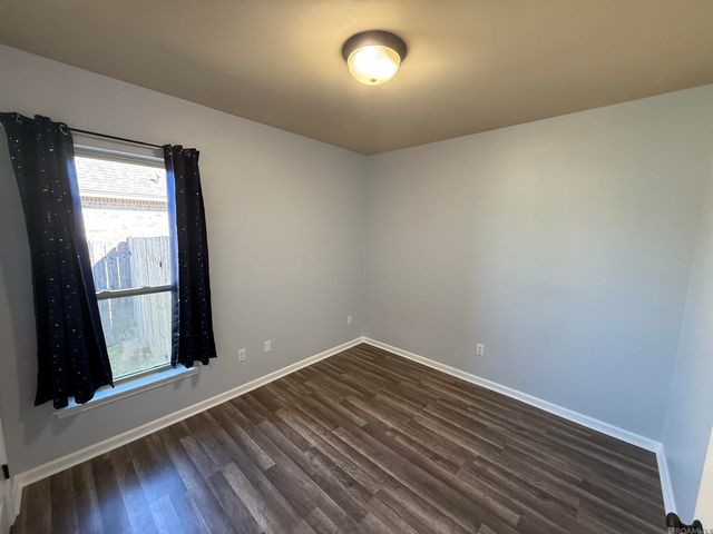 9150 Millikens Bend, Denham Springs, LA 70726