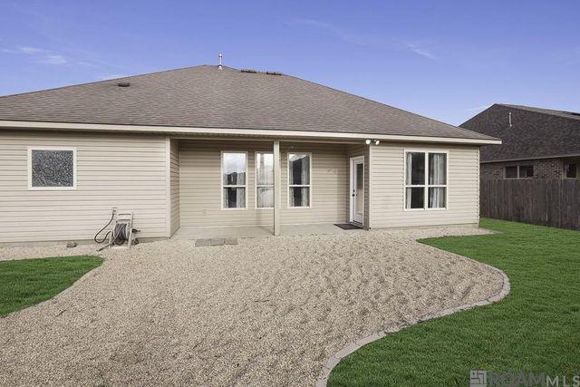 9150 Millikens Bend, Denham Springs, LA 70726