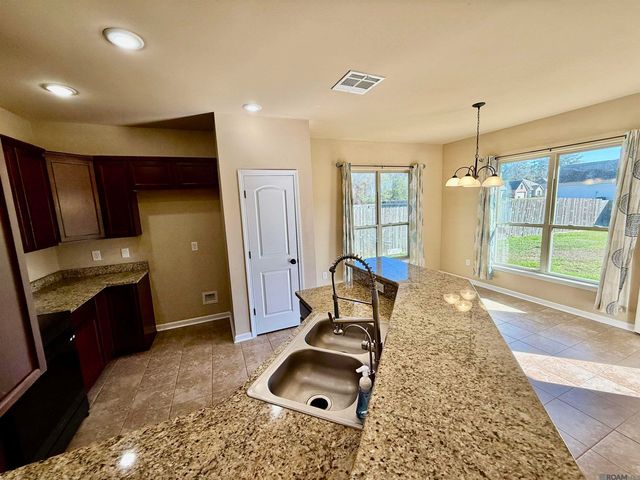 9150 Millikens Bend, Denham Springs, LA 70726