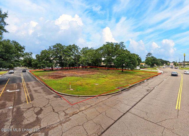 Medical Park Drive, Biloxi, MS 39532