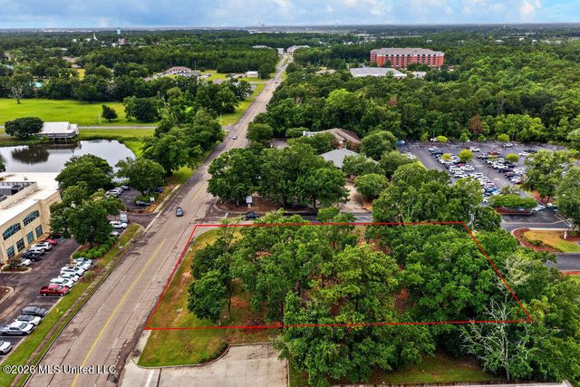 Medical Park Drive, Biloxi, MS 39532