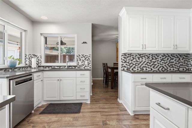 4151 Woodside Knoll, Grapevine, TX 76051