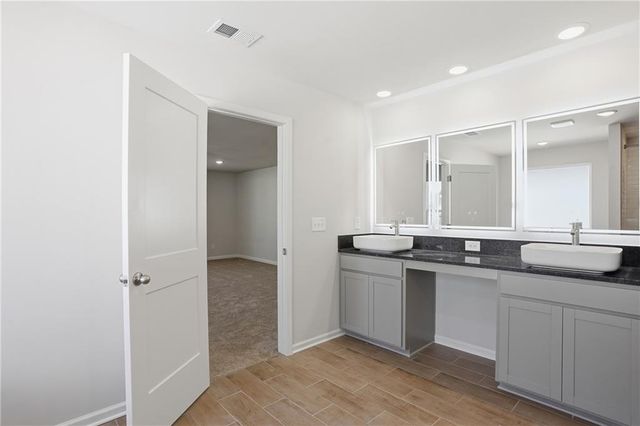 78 FAULKNER Circle, Social Circle, GA 30025